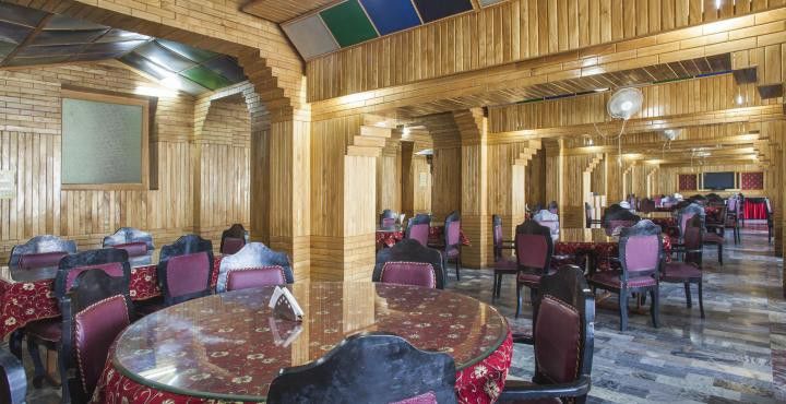 Hotel Pamposh Srīnagar Eksteriør bilde